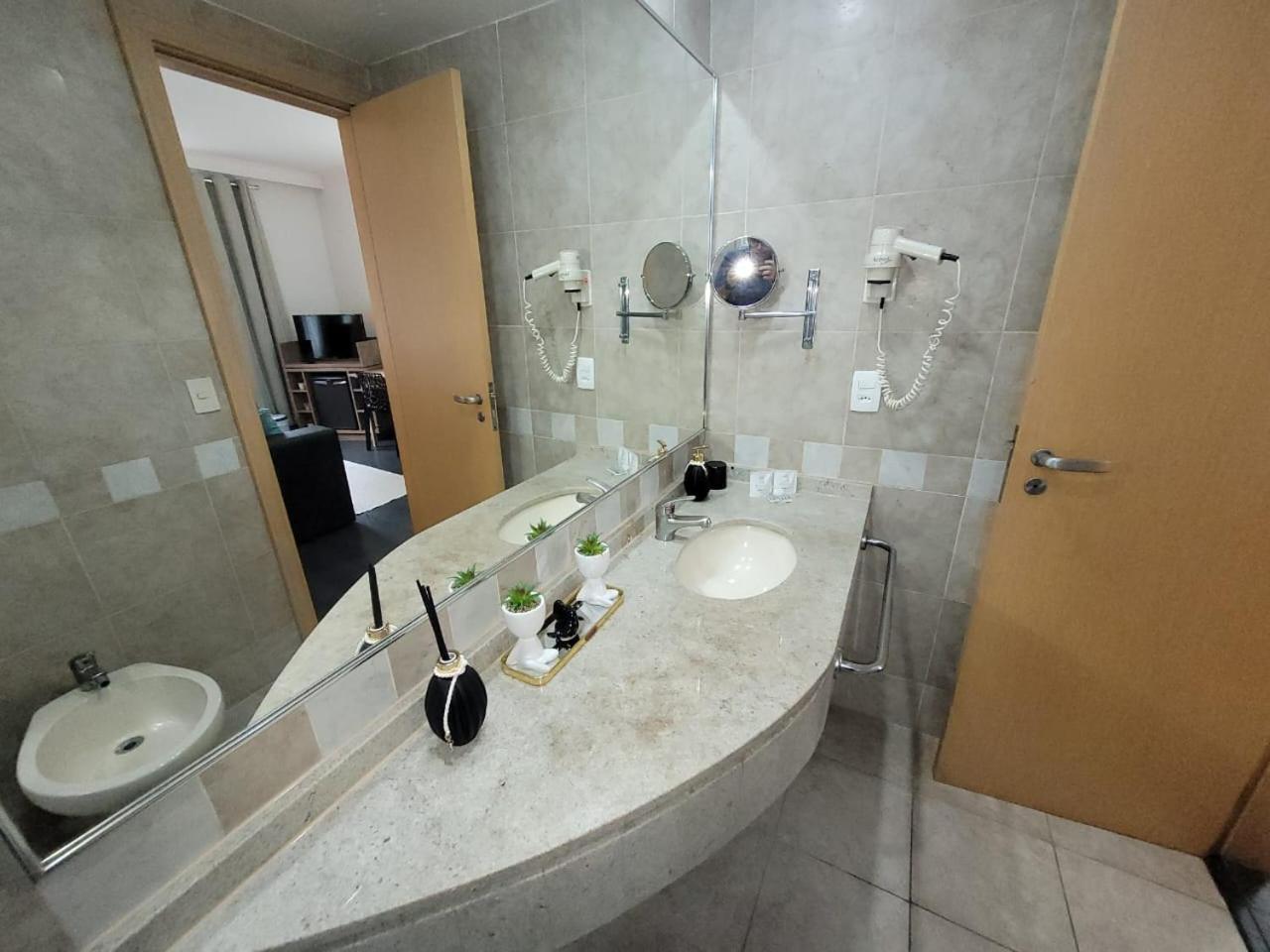 Super Comfort Flats L - Wtc - Com Estacionamento São Paulo Eksteriør bilde